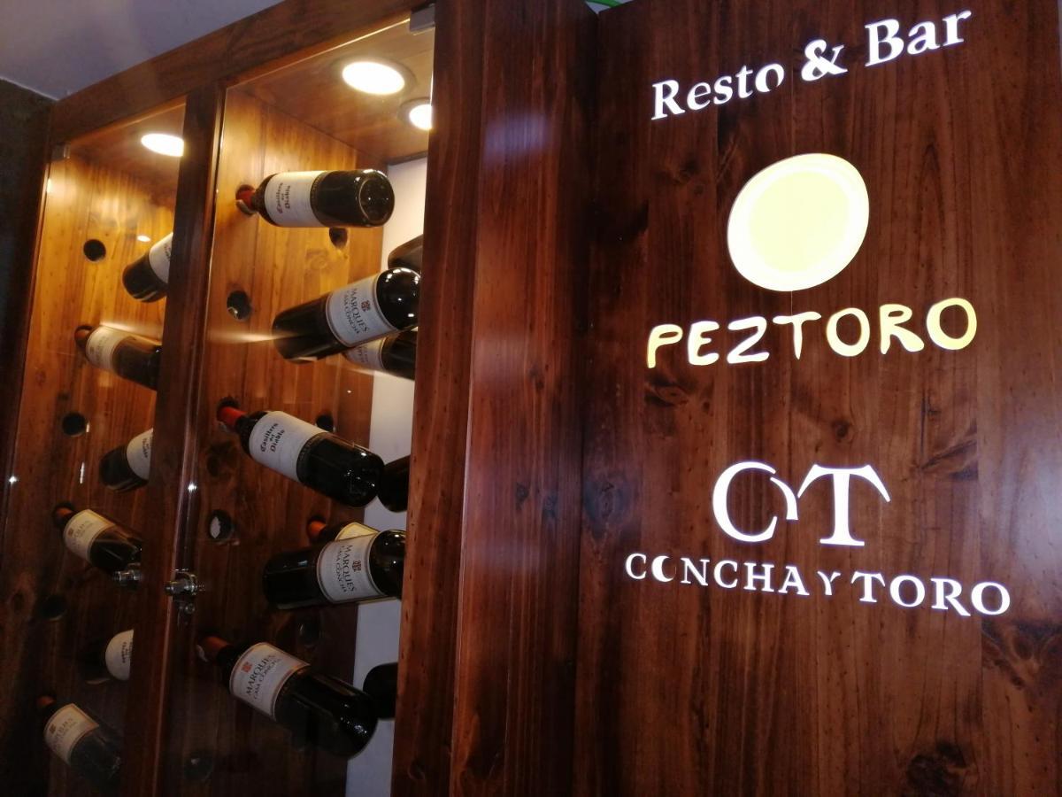 Hotel Diego De Velazquez سانتياغو المظهر الخارجي الصورة