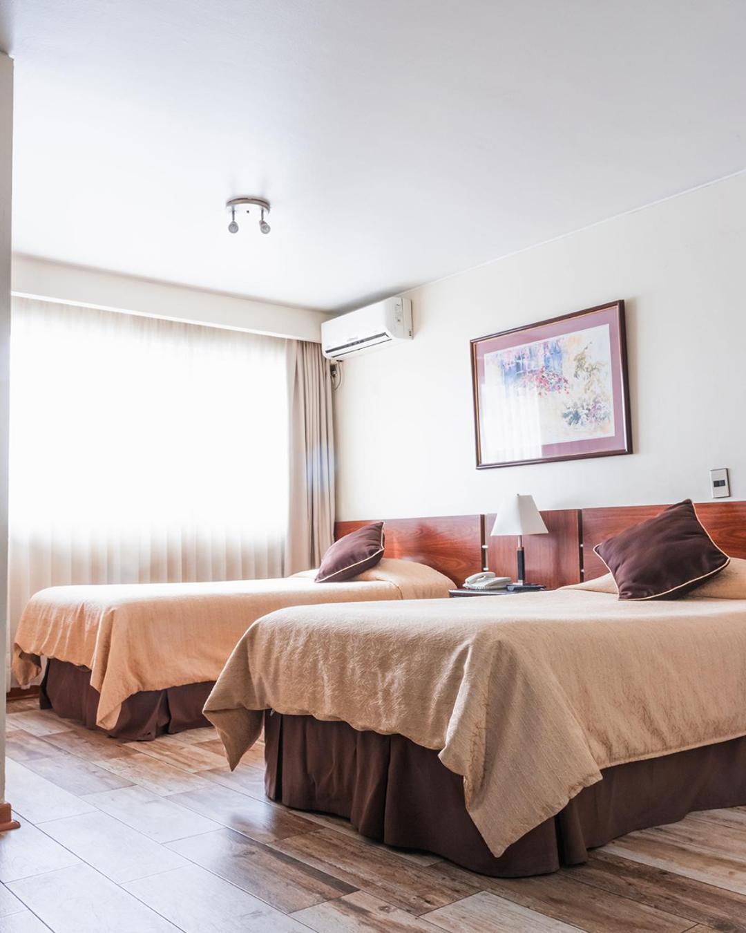 Hotel Diego De Velazquez سانتياغو المظهر الخارجي الصورة